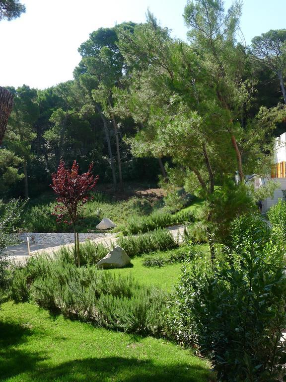 Private Luxury Villa Bianco On Solta For Up To 10 Persons, Heated Pool, Free Parking, Very Close To The Beach! Free Kajak & Mountainbikes, Great Living Area & Privacy! Rogač Exterior foto